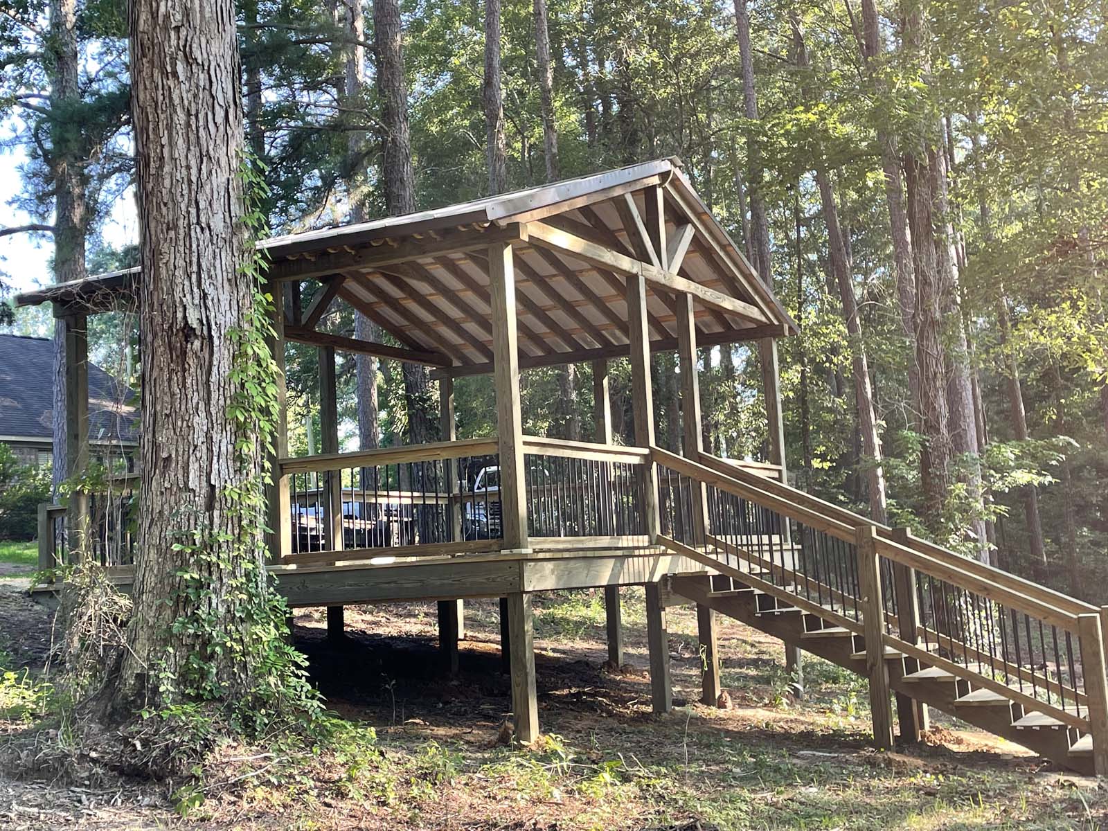 custom deck with staircase mississippi