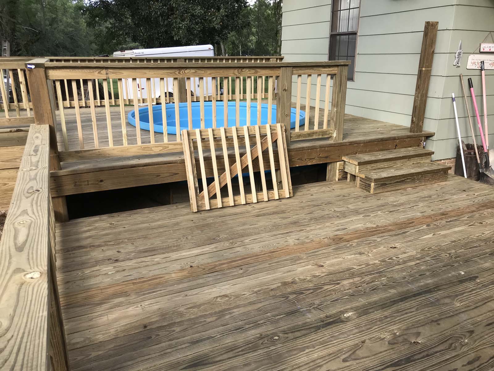 pool deck builder jackson ms